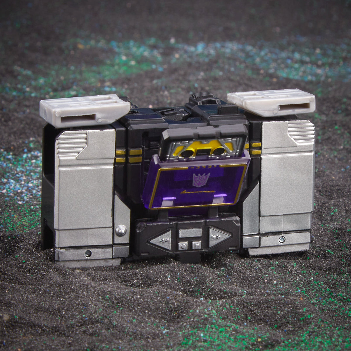 Transformers Legacy Evolution Soundblaster Core Class
