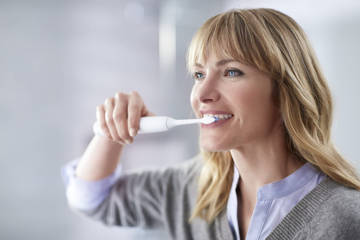 Philips Sonicare ProtectiveClean 4500 Rechargeable Electric Toothbrush, White, HX6827/11 ๐ All In One Marketplace Canada