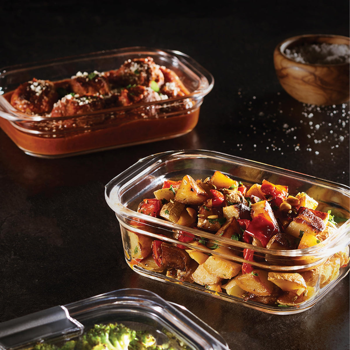 Rubbermaid Brilliance Glass Food Storage Containers, Set of 9 Food Containers with Lids (18 Pieces Total), BPA Free and Leak Proof ๐ All In One Marketplace Canada