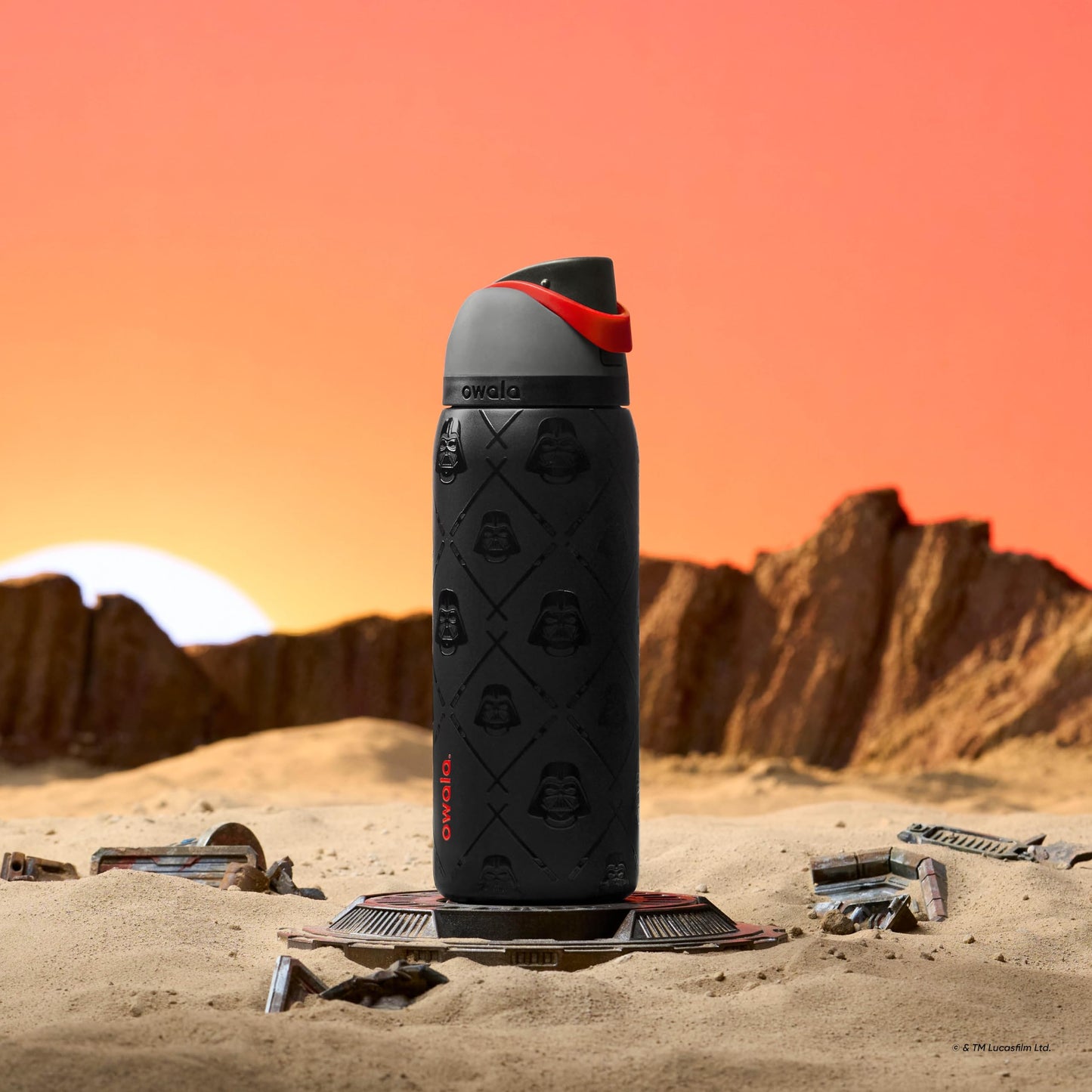 Star Wars Owala FreeSip Insulated Stainless Steel Water Bottle with Straw, BPA-Free Sports Water Bottle, Great for Travel, 32 Oz, Darth Vader ๐ All In One Marketplace Canada