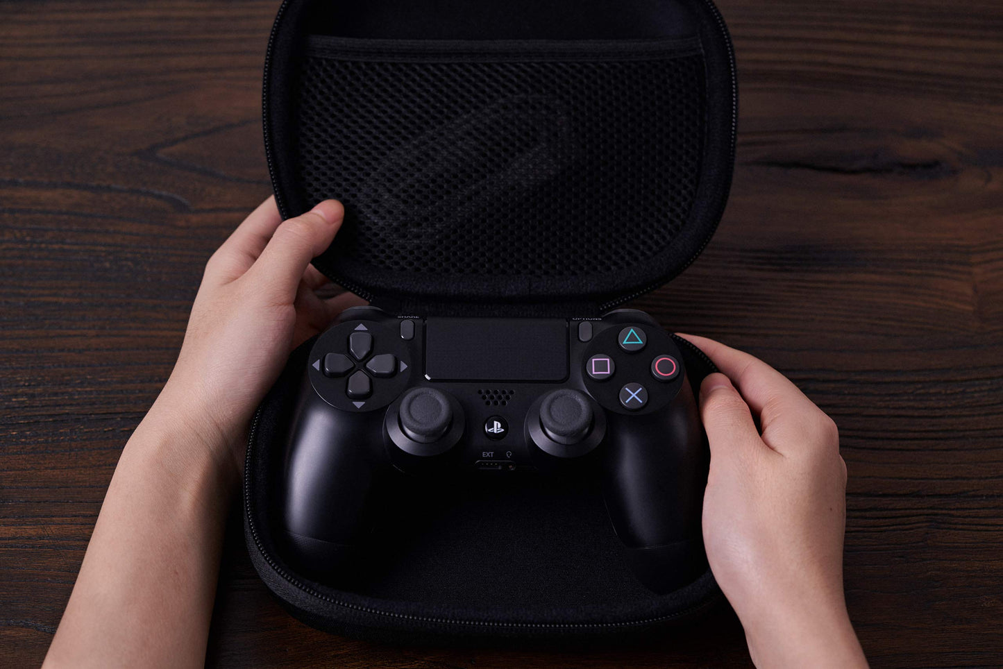 8Bitdo Classic Controller Travel Case for Pro 2 Controllers & Sn30 Pro+ Controller, Switch Pro Controller, PS5, PS4, Xbox One Controller and More ๐ All In One Marketplace Canada