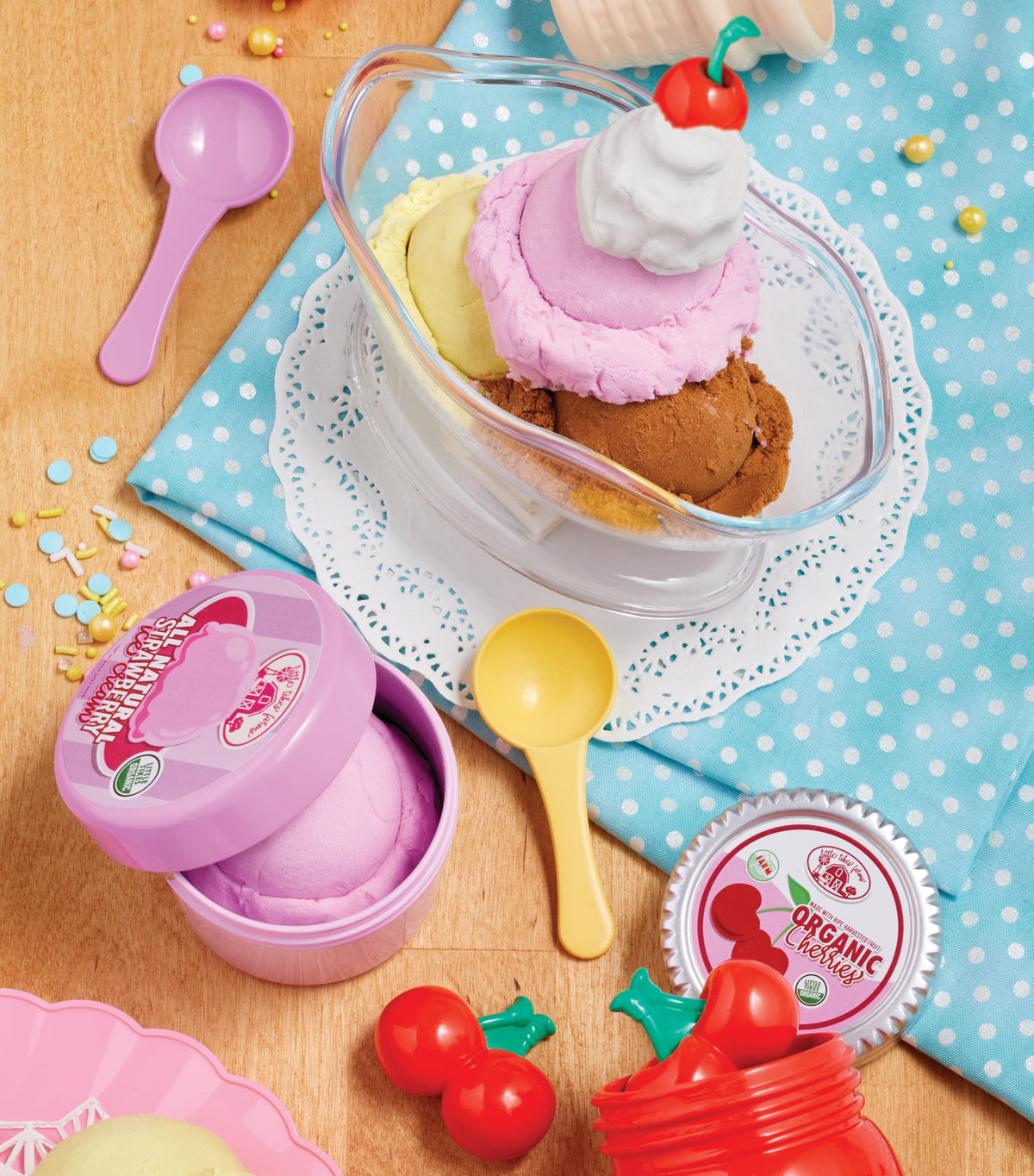 Little Tikes Creative Chefs Ice Cream Kit with Special Make-It! Mix Play Sand, 20 Accessories, Realistic Pretend Play Set, for Boys and Girls, Ages 3+ ๐ All In One Marketplace Canada