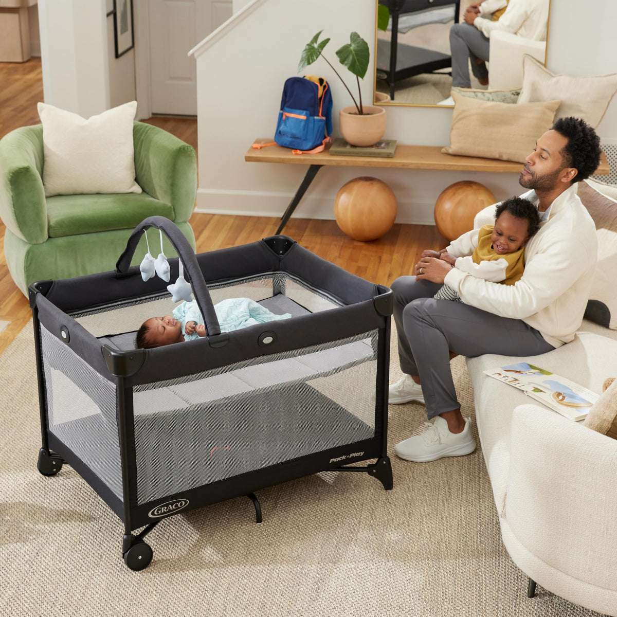 Graco On the Go Zip Playard, Reeves ๐ All In One Marketplace Canada