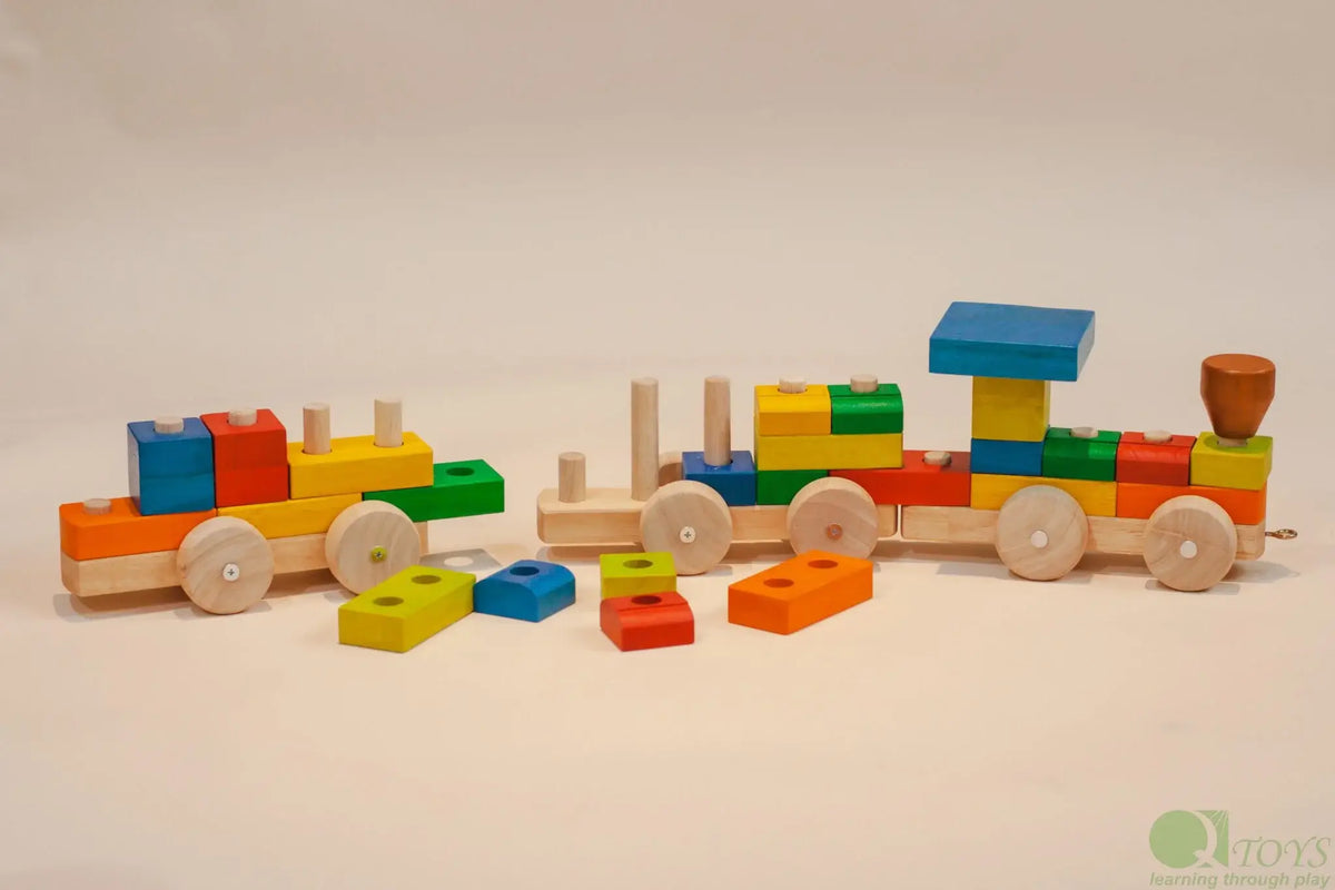 QToysUSA - Stack & Pull Train - Ages 2+