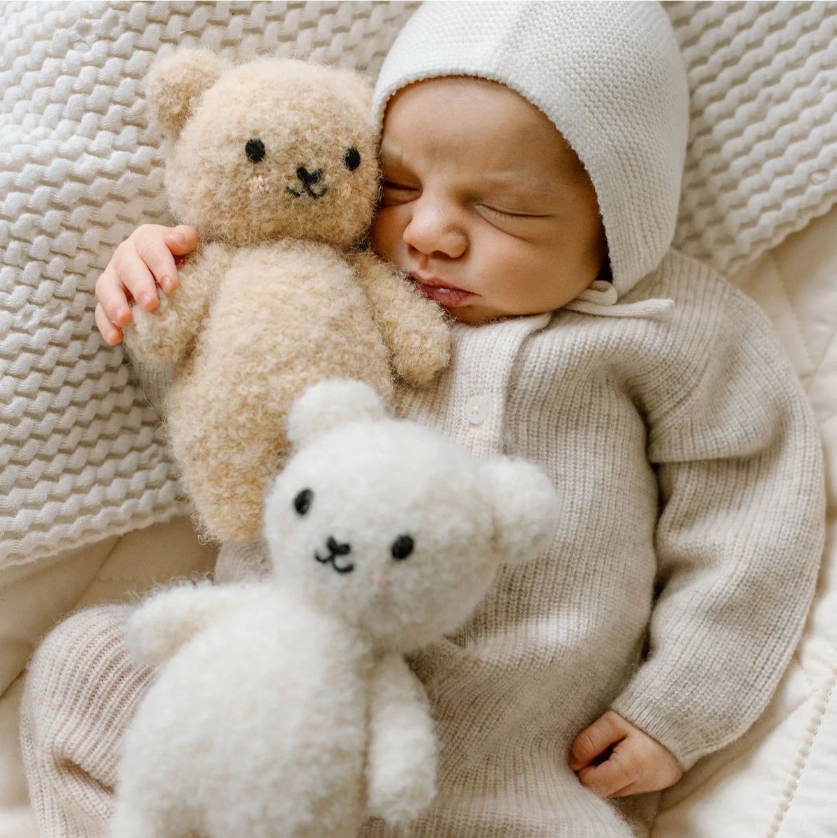 Baby bouclé bear (Ivory) | Cuddle + Kind