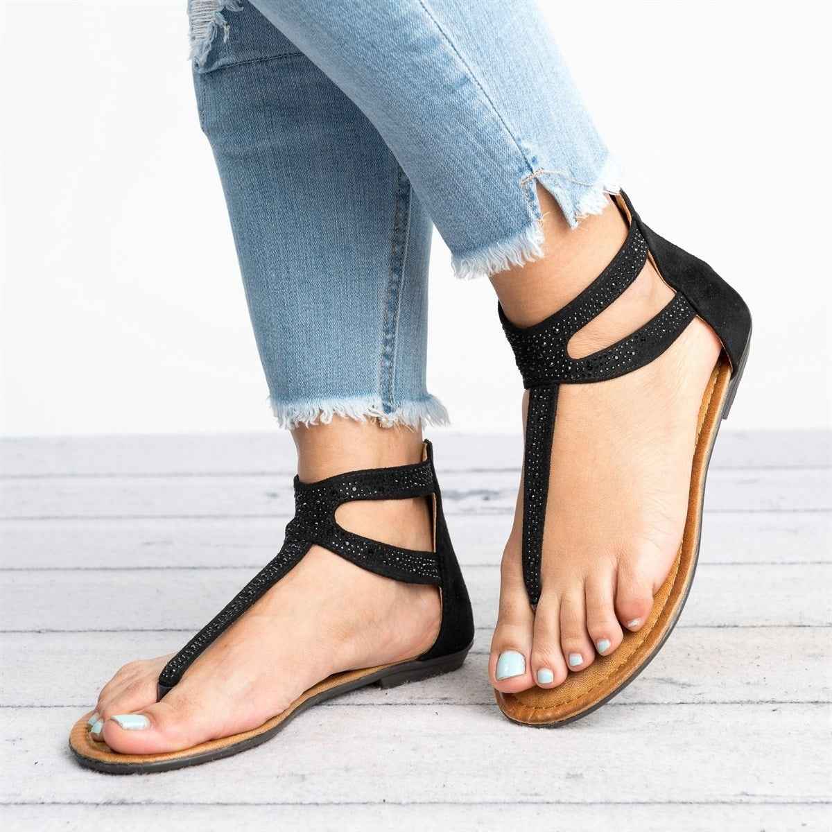 Beach sandals with rhinestones