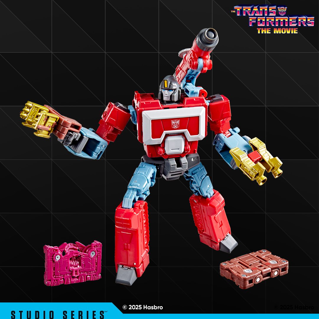 Transformers Studio Series MTMTE Collection Deluxe Class Transformers: The Movie Autobot Perceptor - Exclusive