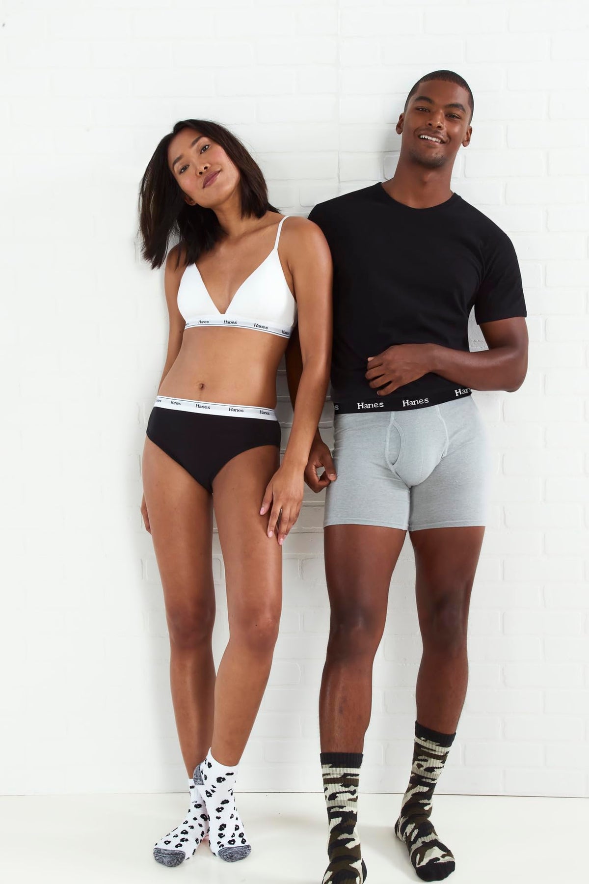 Hanes Originals Men's Boxer Briefs, Stretch Cotton Moisture-Wicking Underwear, Modern Fit Low Rise, Pack of 4, Grey/Black assortement, Size Large 🍁 All In One Marketplace Canada