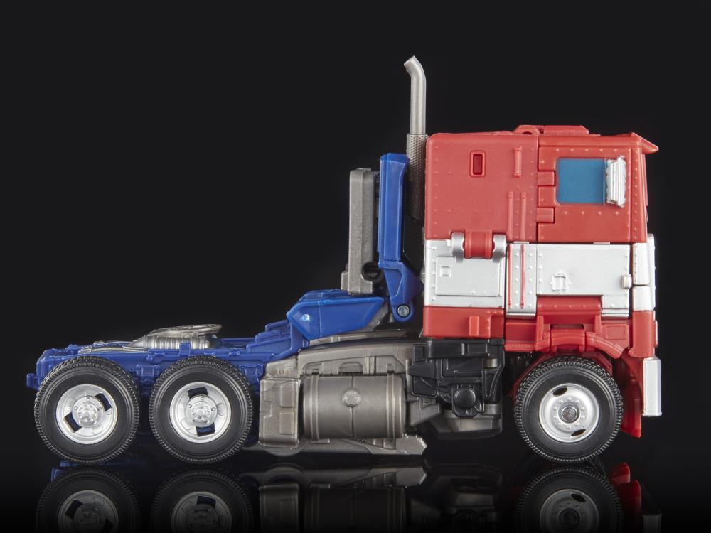 Transformers Studio Series 38 Voyager Optimus Prime