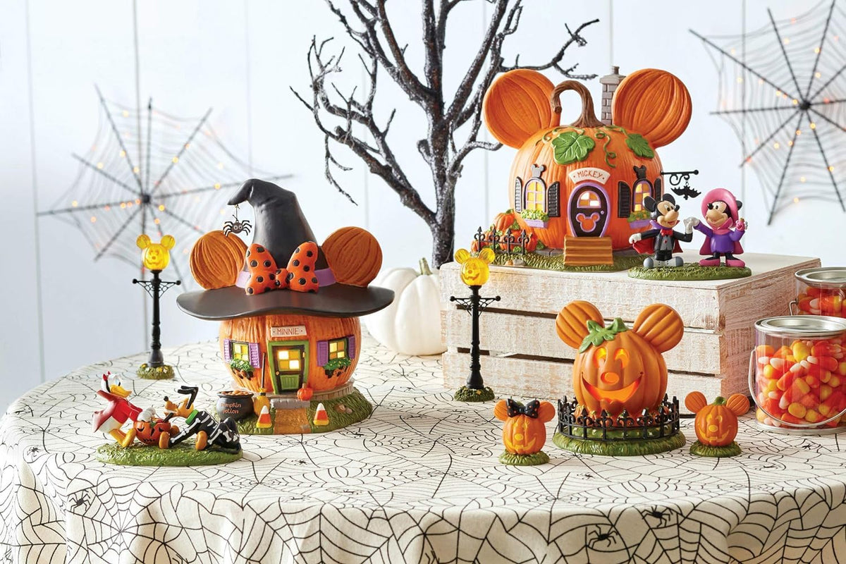 Department 56 Disney Village Halloween Accessories Pumpkintown Mickey Mouse Town Center Lit Figurine, 4 Inch, Multicolor