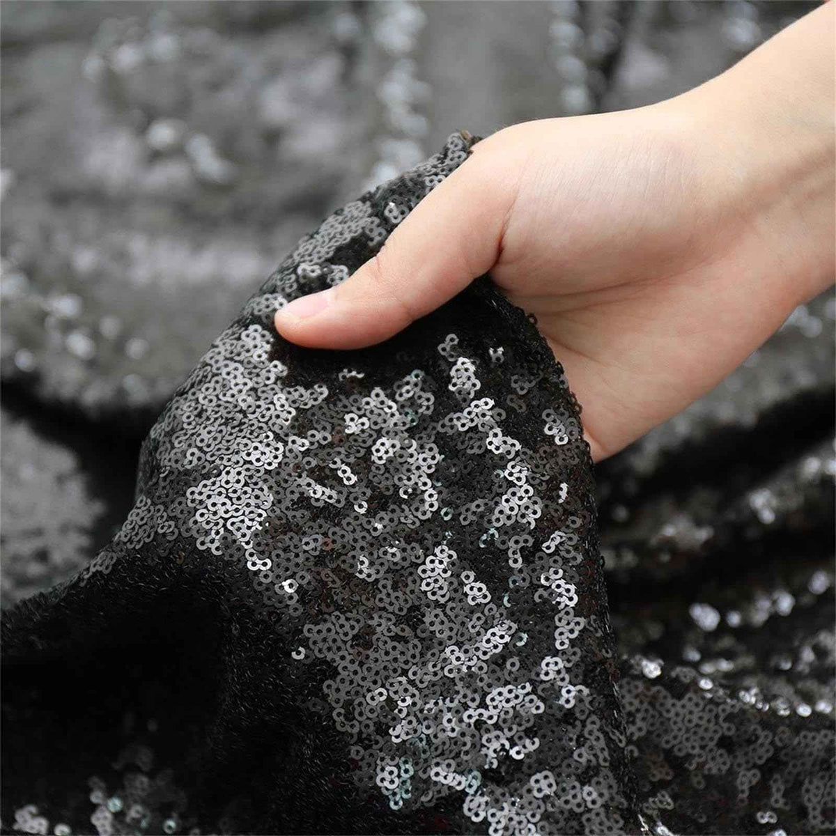 SoarDream Black Sequin Tablecloth 90x156 Inch Rectangle Wedding Tablecloth for Birthday Baby Shower Graduation Indoor Outdoor Halloween Party Table Decorations