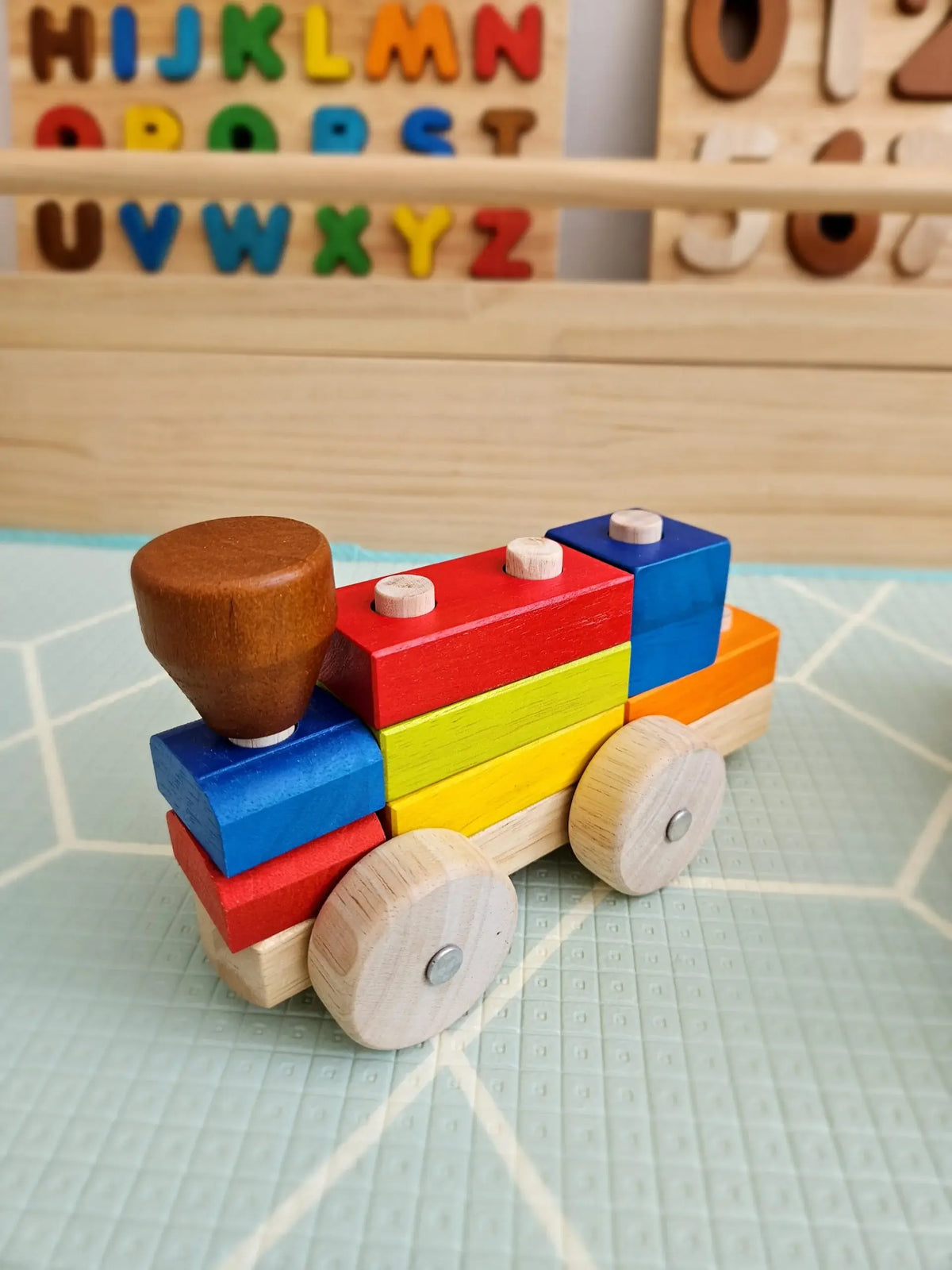 QToysUSA - Stack & Pull Train - Ages 2+