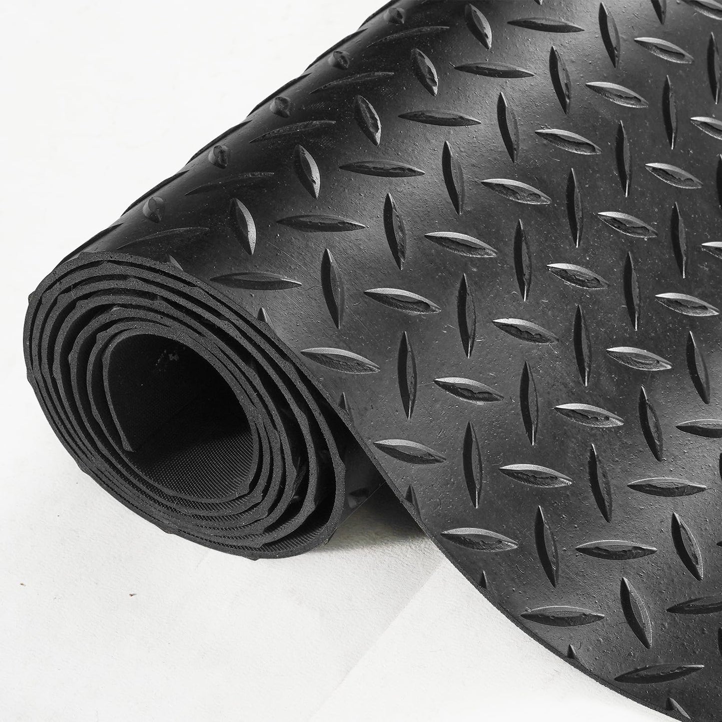VEVOR Diamond-Plate Rubber Flooring Roll, 3 mm x 4 ft x 8 ft Garage Floor Mat, SBR Rubber Flooring Roll, Easy to Clean, Diamond Plate Mat for Under Cars, Garage Industry Gym, Black 🍁 All In One Marketplace Canada