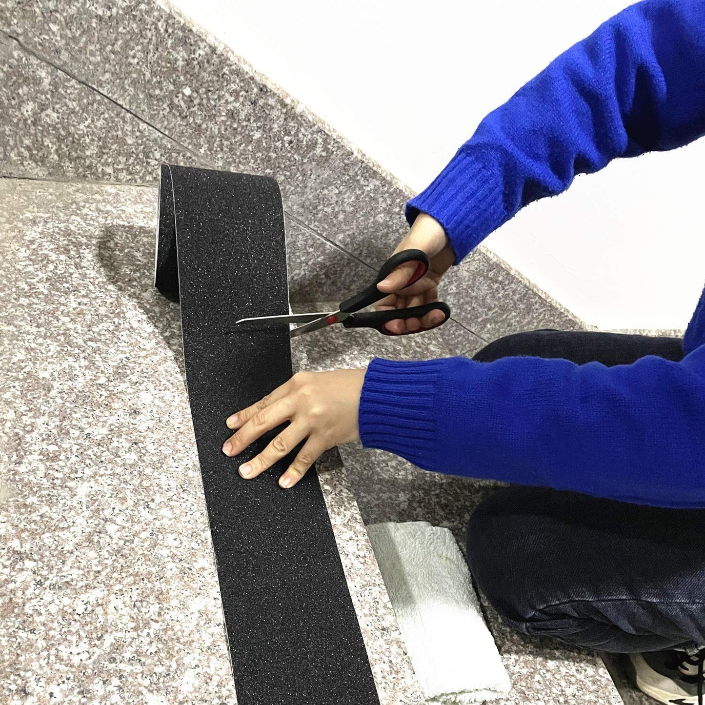 Cosimixo 4" x 35Ft Heavy Duty Anti Slip Tape for Stairs Outdoor, Waterproof Grip Tape Safety Non Skid Roll for Stair Steps Traction Tread Staircases Anti-Slip Strips Black 🍁 All In One Marketplace Canada