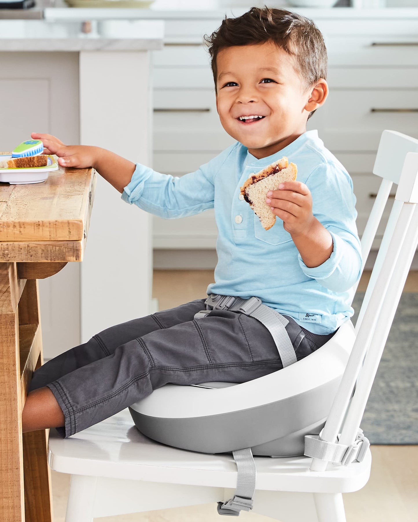 Skip Hop Booster Seat for Dining Table, Sleek Seat Booster, Grey/White 🍁 All In One Marketplace Canada