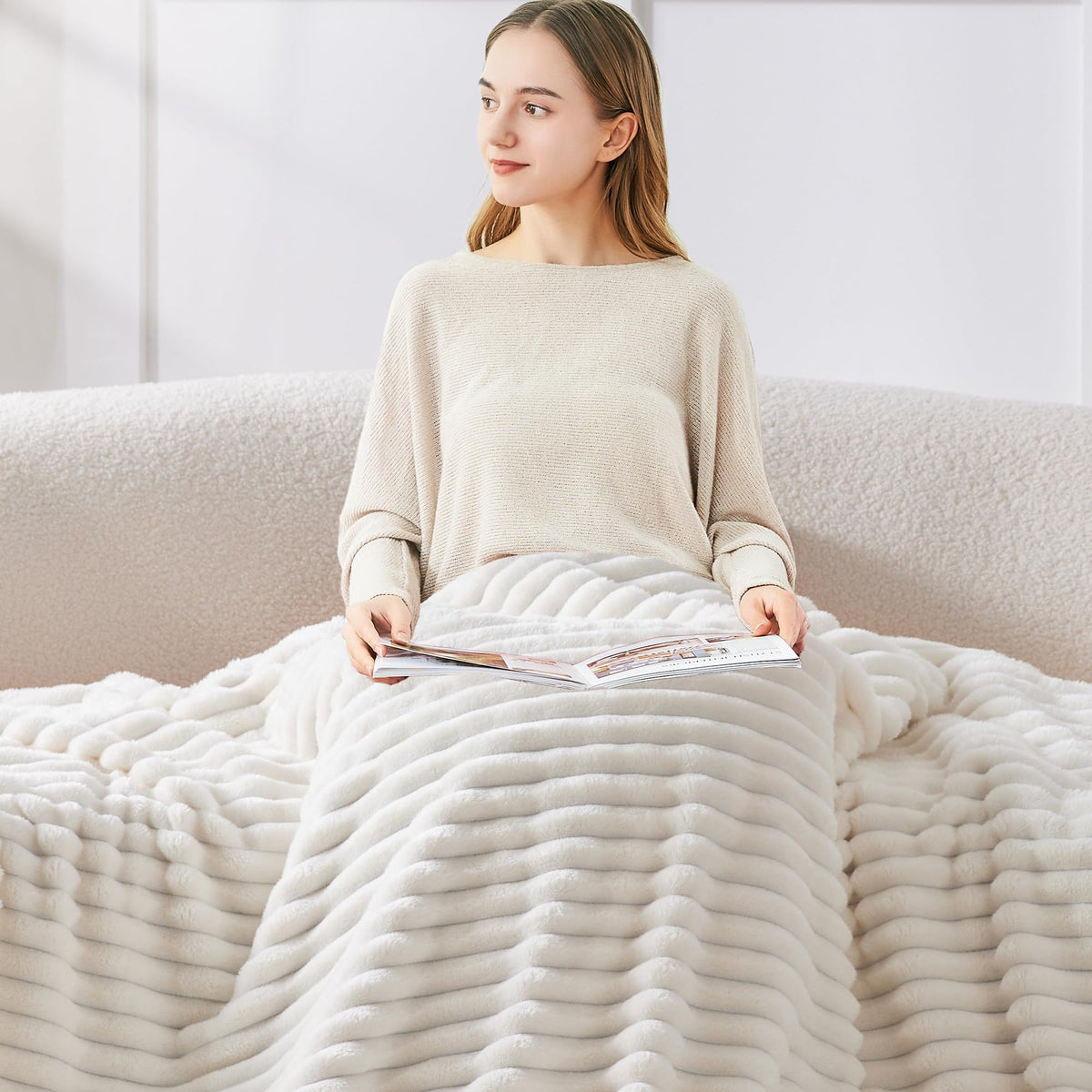 BEDELITE Fuzzy Throw Blankets Room Decor - Soft Cozy Fluffy Fleece Plush Warm Blanket, Cream White for Couch Sofa Bed, Bedroom Living Room Decor, Couverture, Gifts for Women Men Friends, 50"x60" 🍁 All In One Marketplace Canada