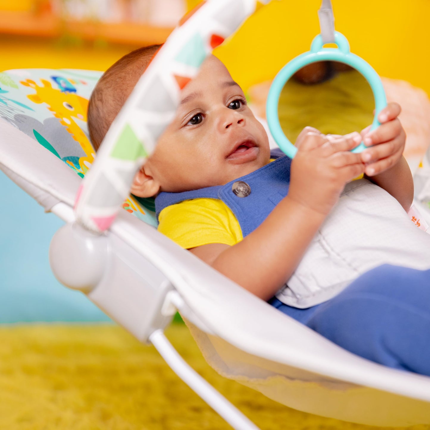 Bright Starts Baby Bouncer Soothing Vibrations Infant Seat - Removable Toy Bar, Nonslip Feet, 0-6 Months Up to 20 lbs (Safari Fun) 🍁 All In One Marketplace Canada