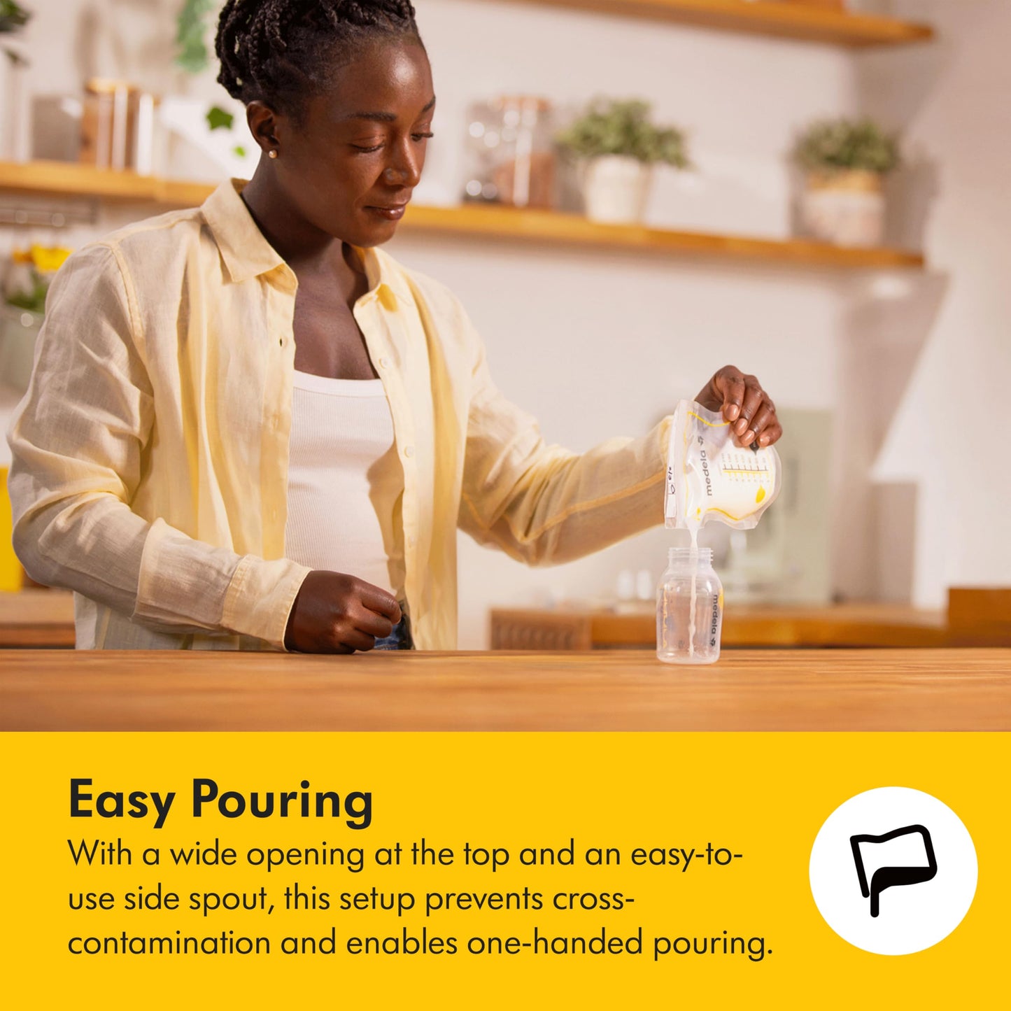Medela Easy Pour Disposable Breast Milk Storage Bags, 7 oz/210 ml Capacity, Leakproof Design with Milk Protection, Made Without BPA, Pack of 100 🍁 All In One Marketplace Canada