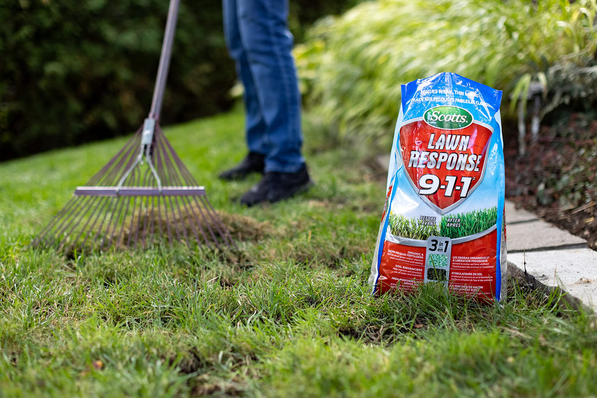 Scotts Lawn Response 9-1-1, 8kg (200 sq Meters / 2,150 sq feet Coverage) | Seed, Fertilizer & Soil Enhancer for Thick, Green Lawns | All-in-one Lawn Solution 🍁 All In One Marketplace Canada