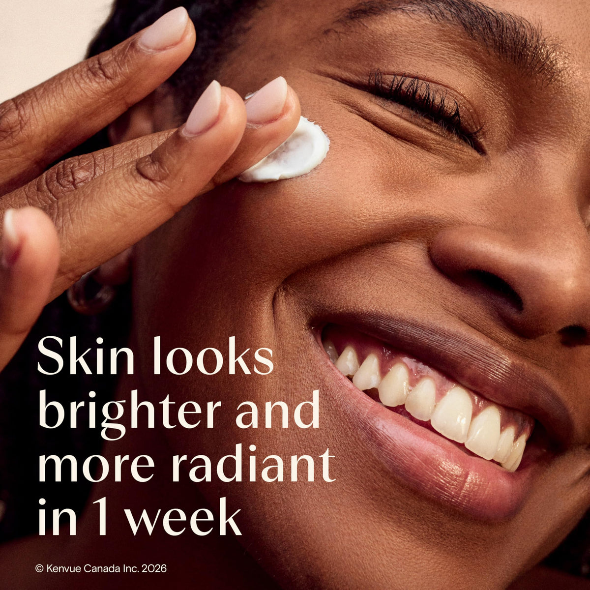 Aveeno Positively Radiant Daily Moisturizer SPF 15 - Face Lotion with Soy Formula for Dry Skin, Hypoallergenic & Oil-Free Lotion, Evens Tone & Texture, Non-Comedogenic Moisturizer for Face 120 mL 🍁 All In One Marketplace Canada
