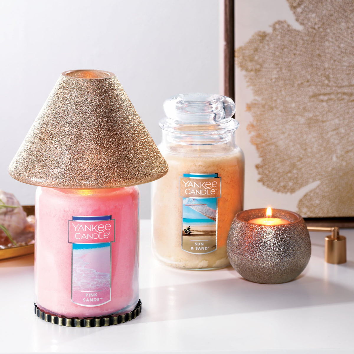 Yankee Candle Scented Candle, Pink Sands, Original Large Jar Candle, 110-150 Hours of Burn Time, 22 oz. 🍁 All In One Marketplace Canada