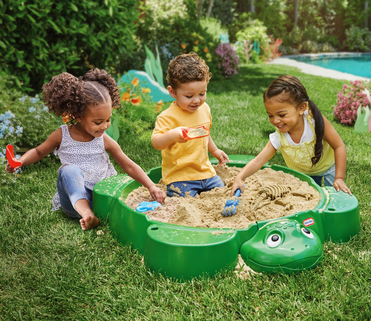 Little Tikes Turtle Sandbox, for Boys and Girls Ages 1-6 Years 🍁 All In One Marketplace Canada