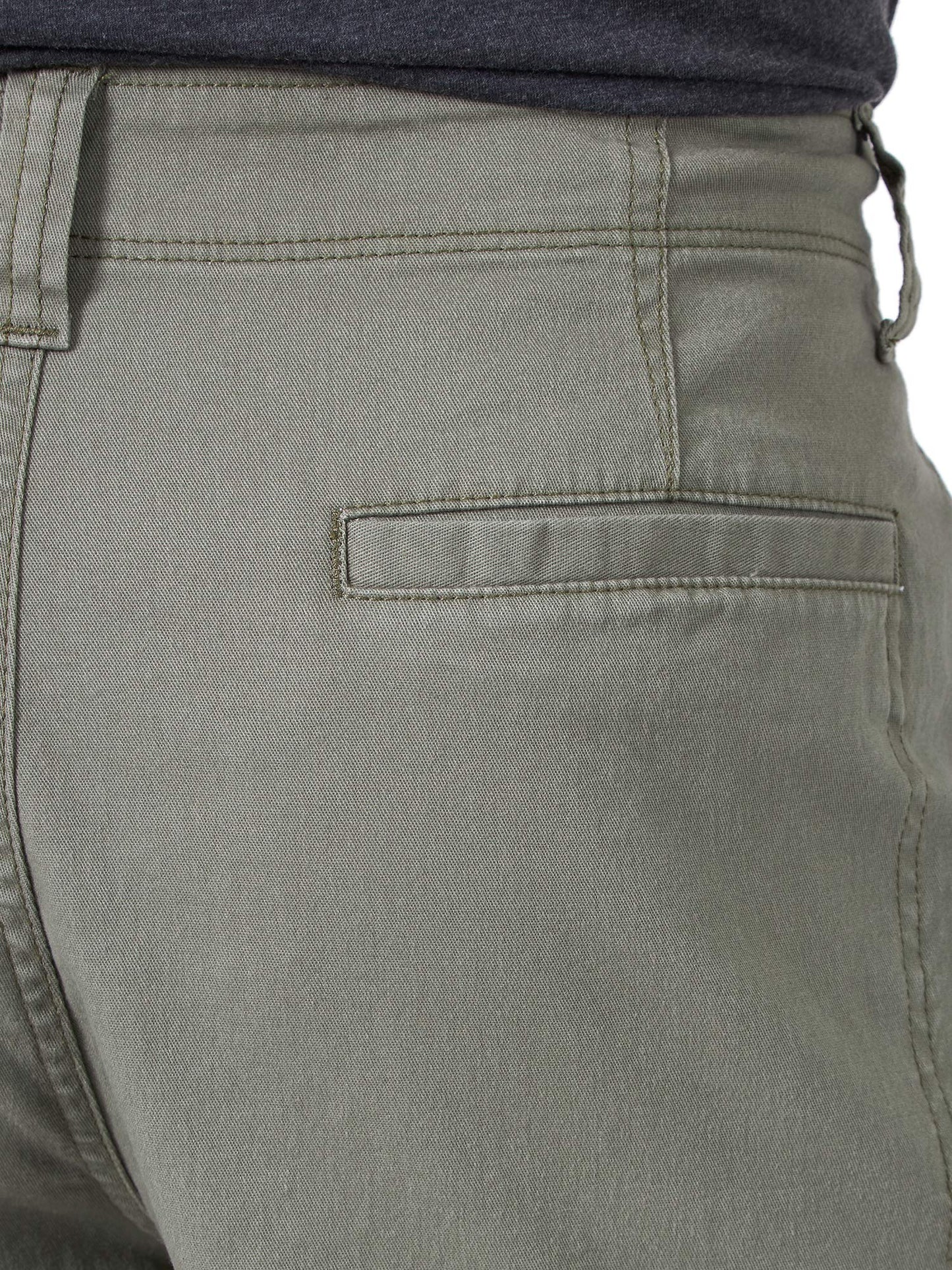 Wrangler Authentics Men's Classic Cargo Stretch Short, Dusty Olive, 38 🍁 All In One Marketplace Canada