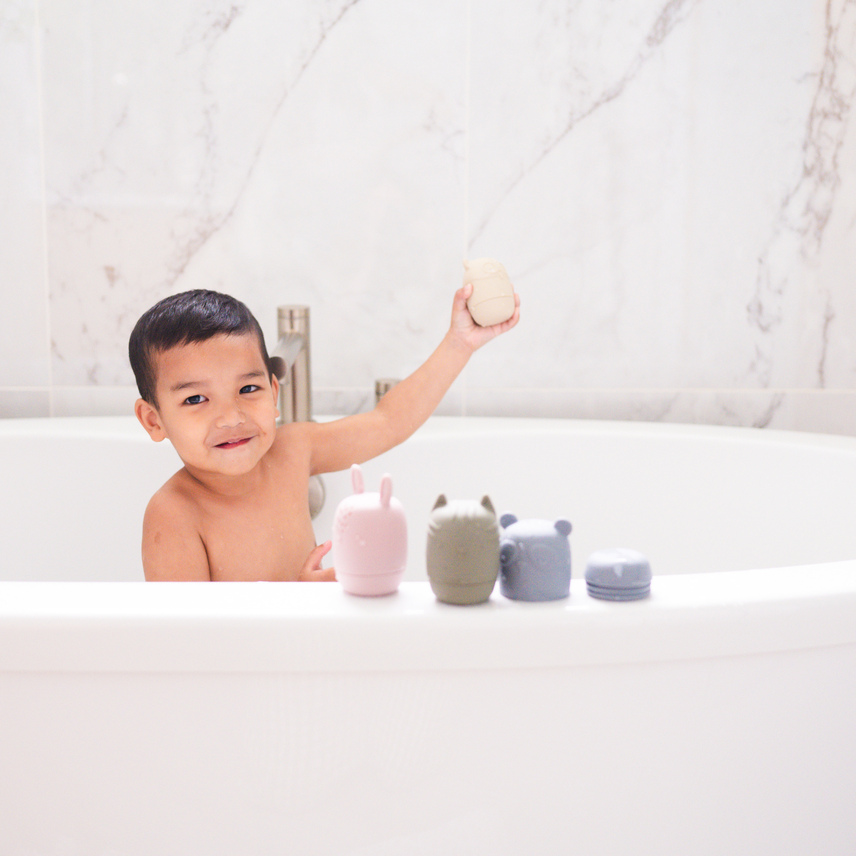 bug + bean kids - Bath Buddies Silicone Mold-Free Bath Toys - Ages 0+