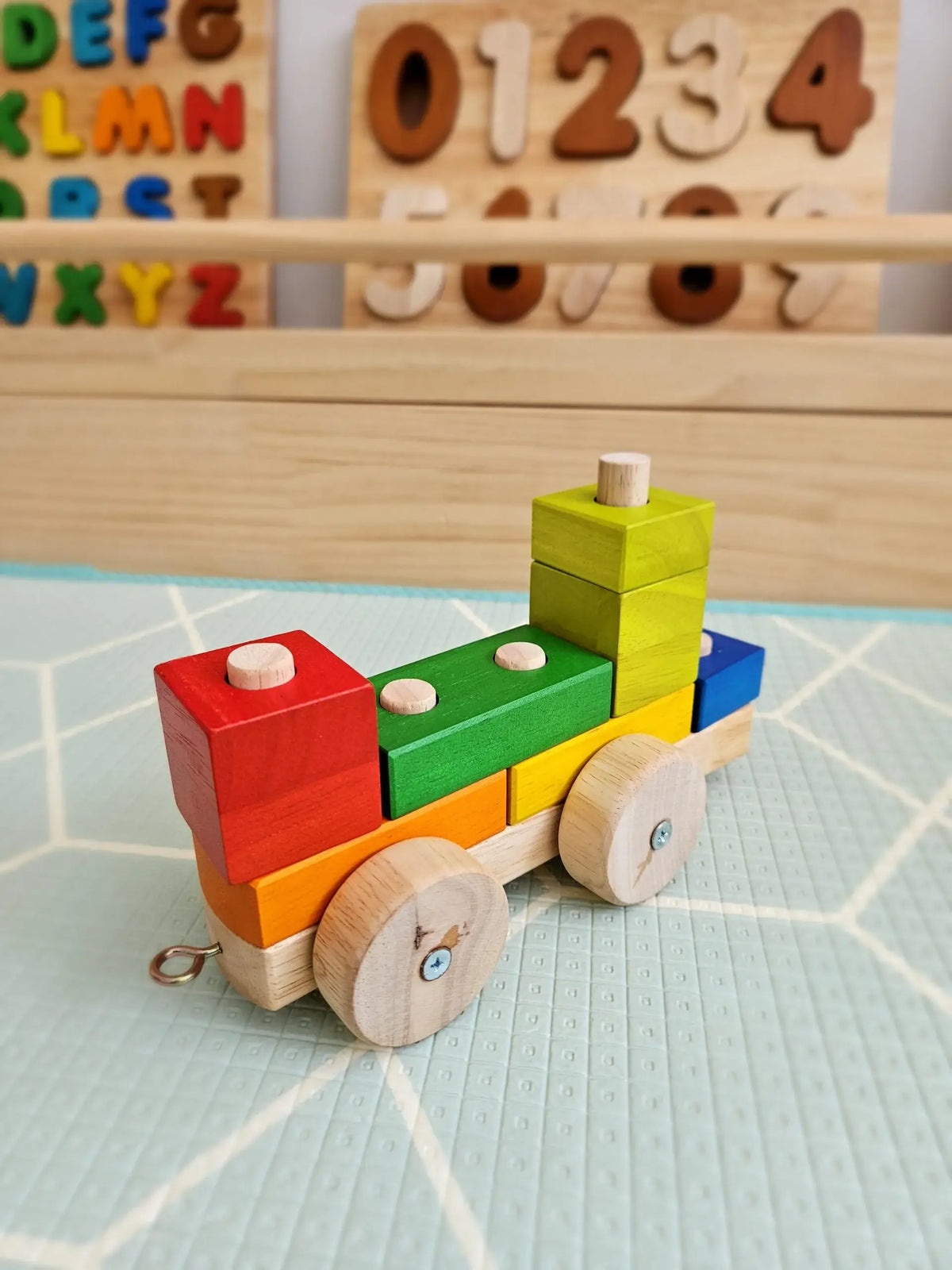 QToysUSA - Stack & Pull Train - Ages 2+