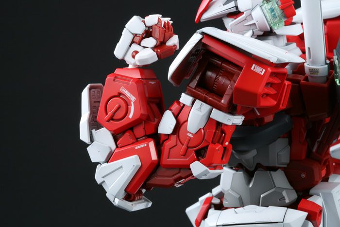PG Gundam Astray Red Frame