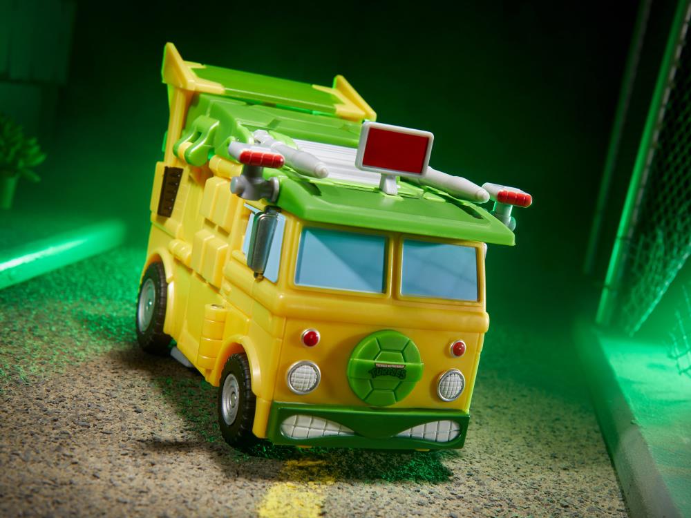 Transformers Collaborative Teenage Mutant Ninja Turtles x Transformers Party Wallop