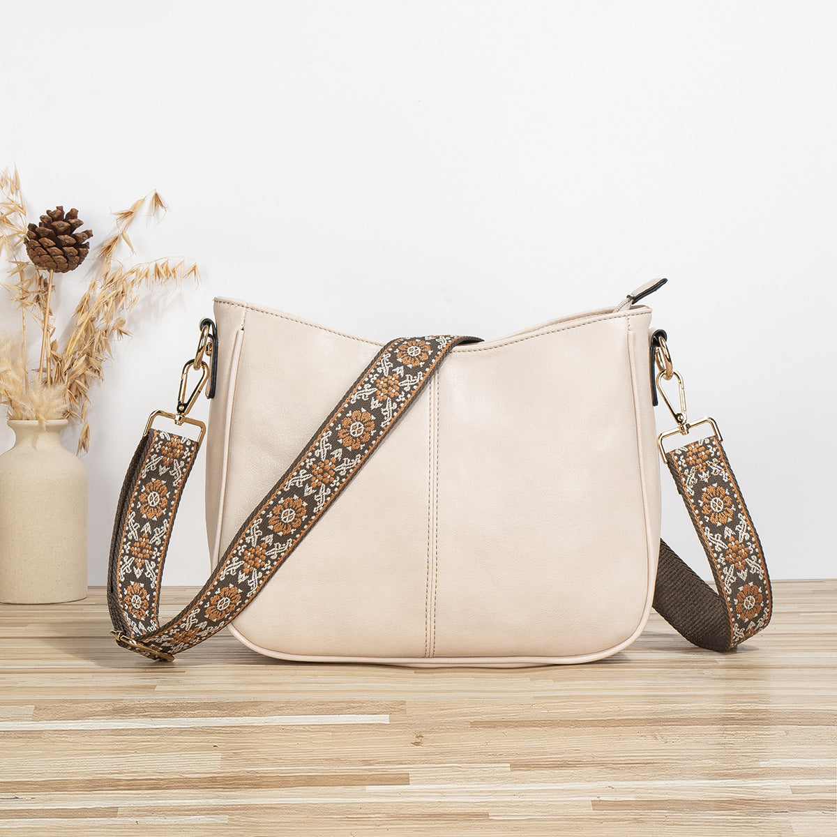 Women's Simple Crossbody Bag – PU Leather Shoulder Purse for Everyday Use