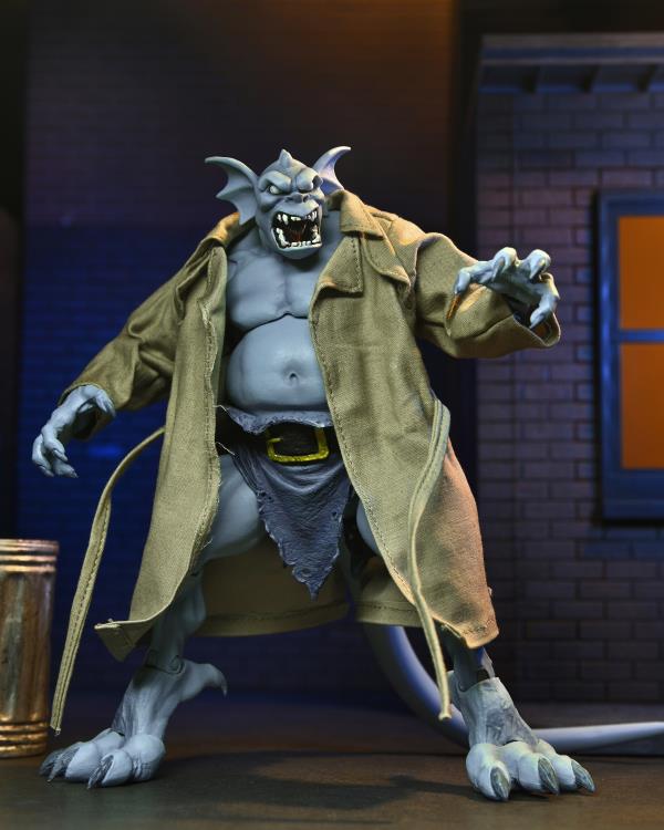 Disney's Gargoyles Ultimate Detective Broadway "Silver Falcon" - With Closed Wings (Opened Box and Sub-Par Packaging)