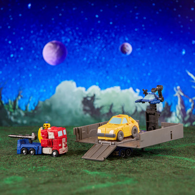 Transformers Legacy Evolution Core Class Optimus Prime & Bumblebee - Exclusive