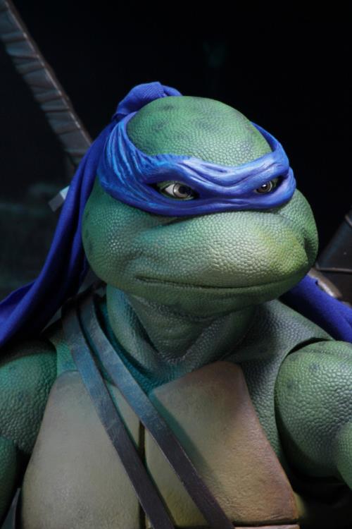 Teenage Mutant Ninja Turtles (1990 Movie) Leonardo 1/4 Scale Figure - SubPar packaging box