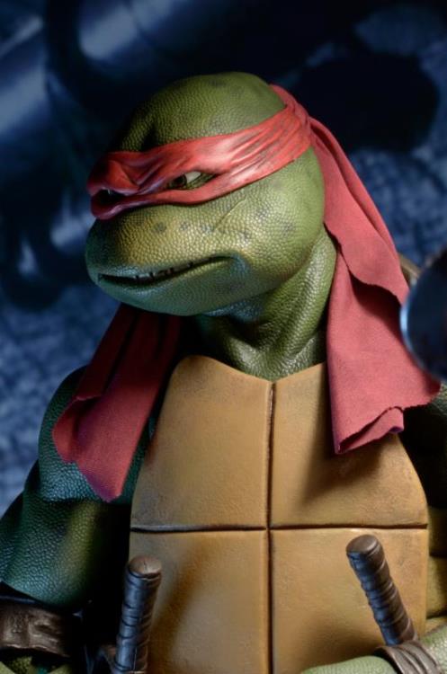 Teenage Mutant Ninja Turtles (1990 Movie) Raphael 1/4 Scale Figure - Subpar packaging box